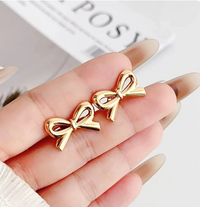 Bow design fashion accessory