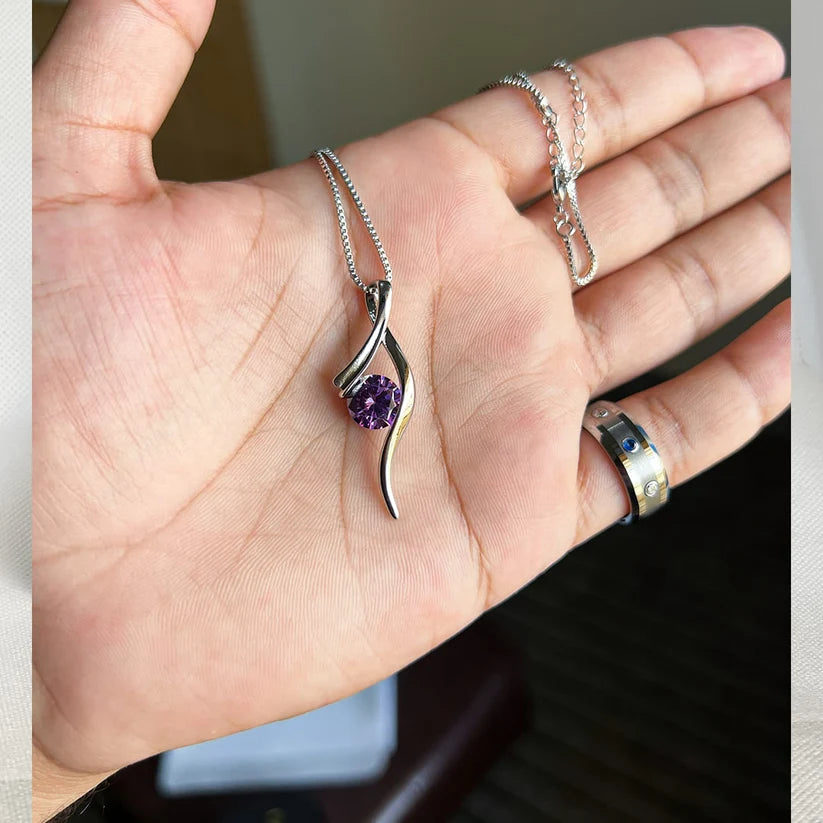 Wavelle curve pendant necklace with modern minimalist design